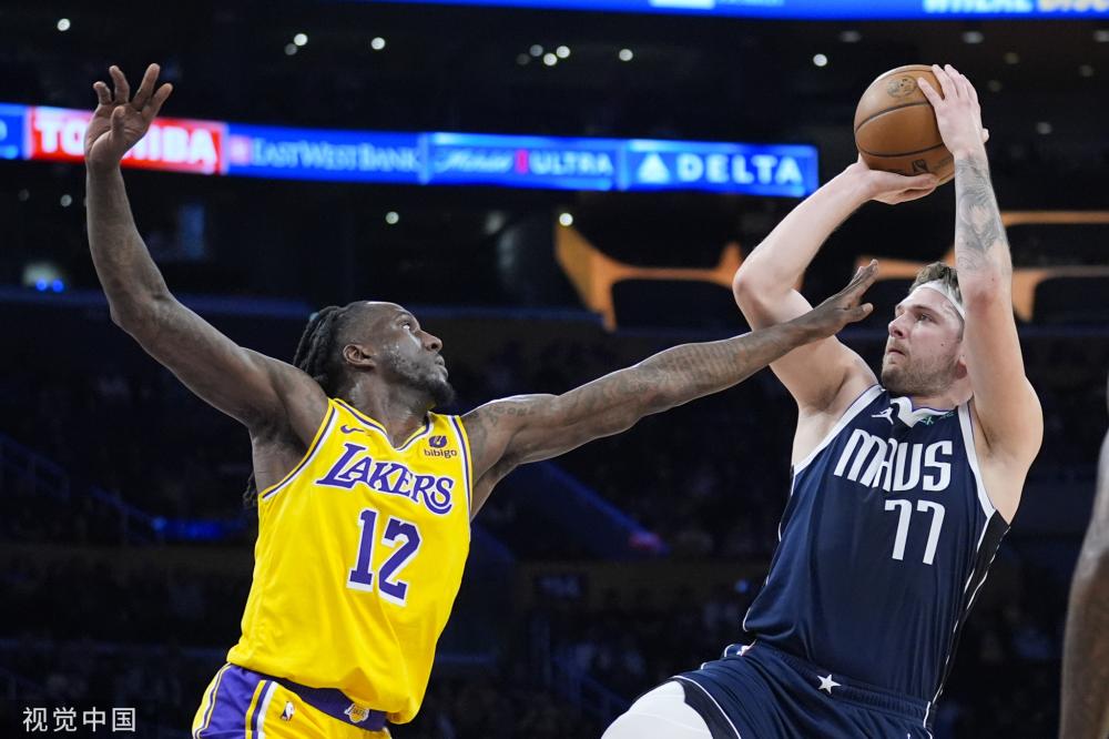 赛后的拥抱 赛后的拥抱